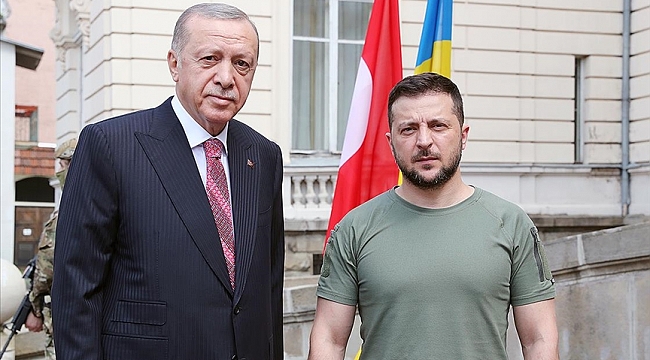 Ukrayna Devlet Başkanı Zelenskiy, yarın İstanbul’a geliyor