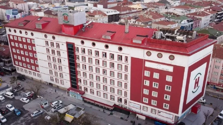 Türkiye'nin tartışmalı hastanesi sessiz sedasız satıldı