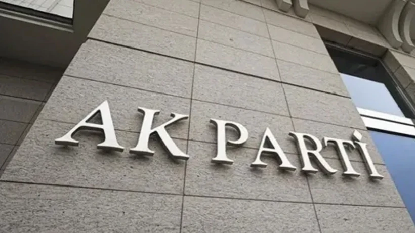 AK Parti'ye 9 Belediye Başkanı Katılacak İddiası: İl Başkanları Toplantısı'nda Rozetleri Takılacak
